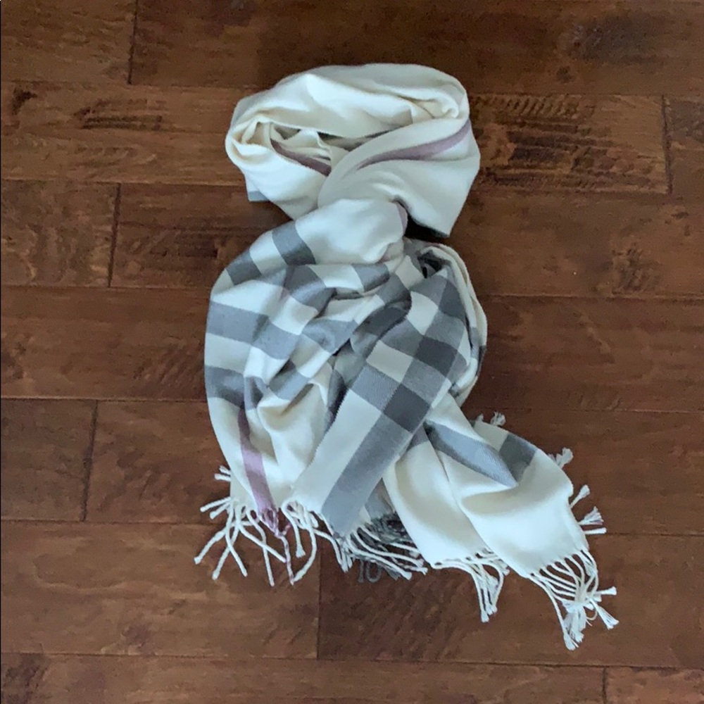 Multi coloured scarf.